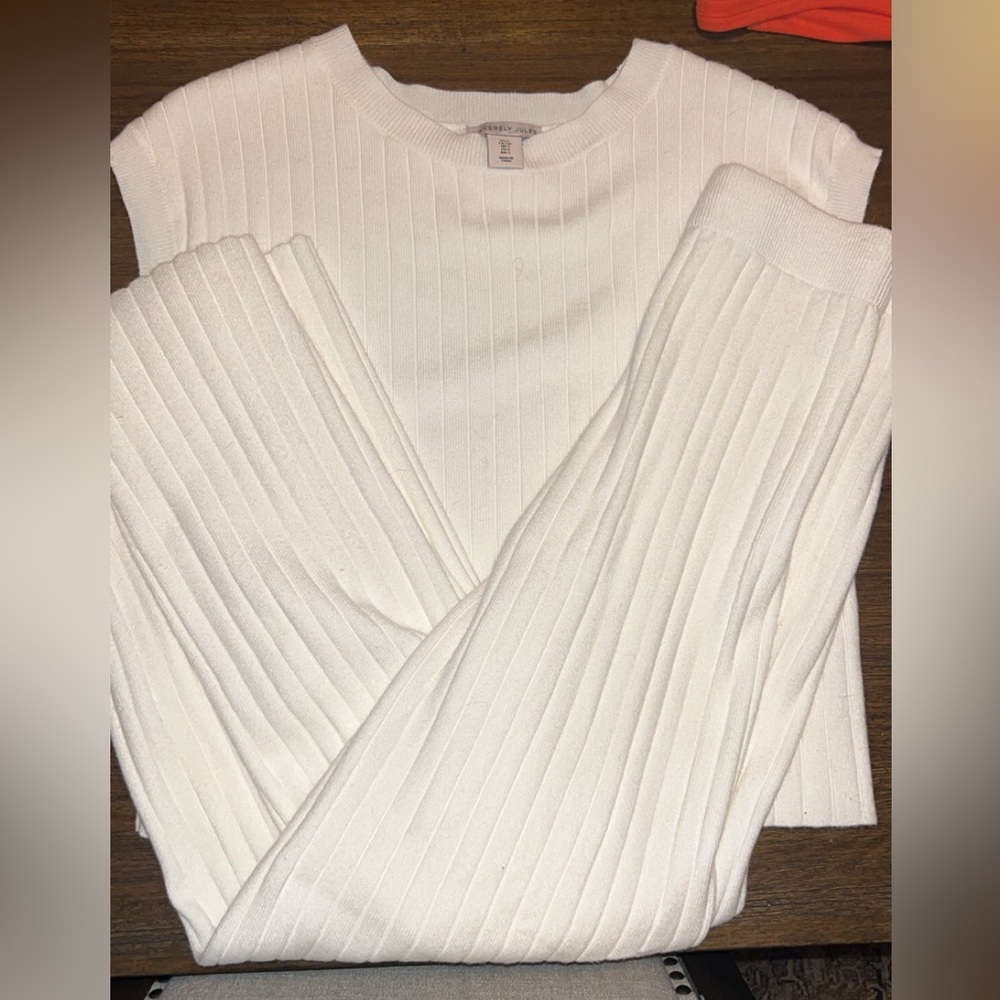 Sincerely Jules small ribbed knit sweater and pants set